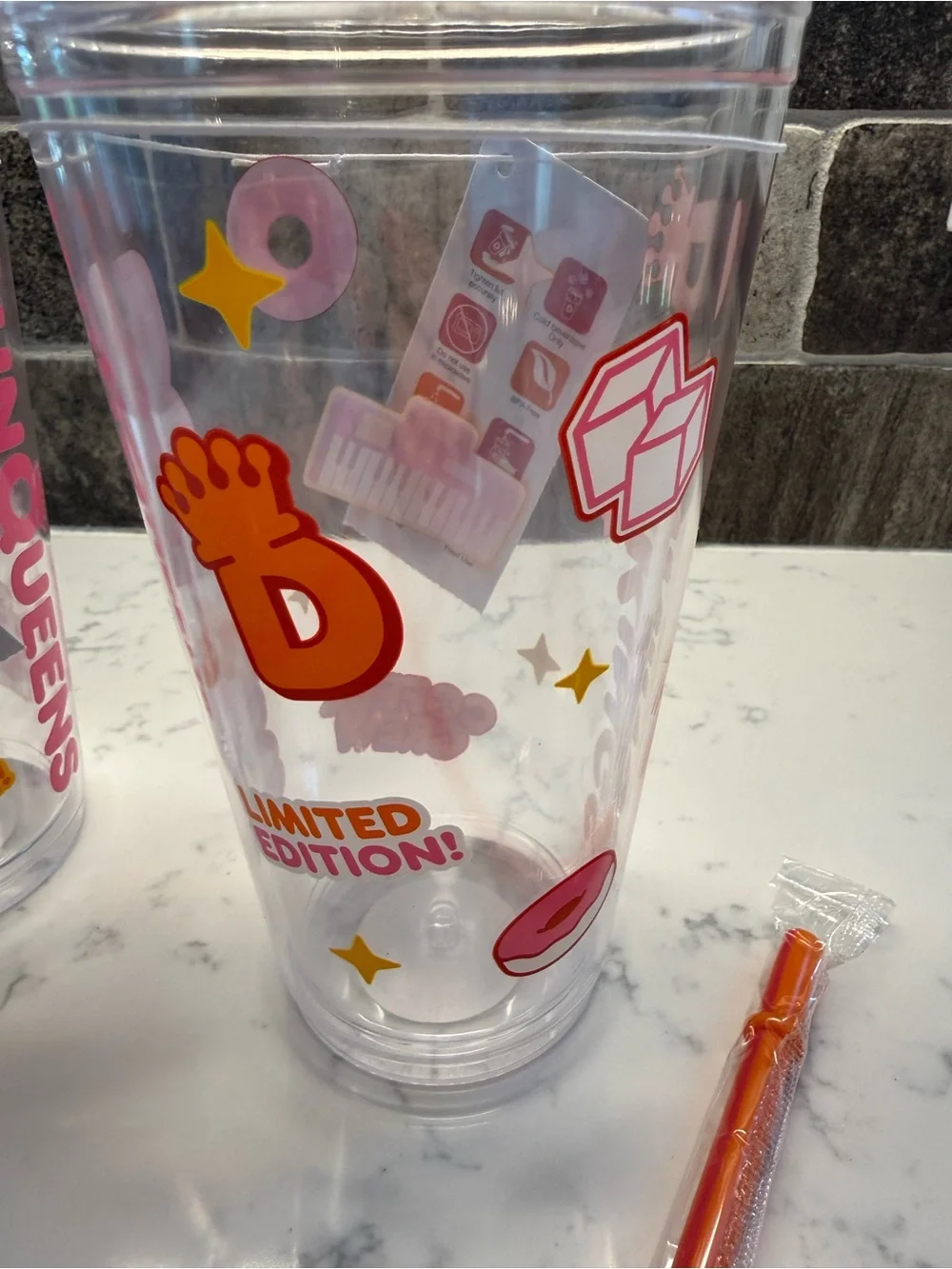 NEW Limited Edition Dunkin “DunKings” and “DunQueens” 24 oz Acrylic Tumbler Cups